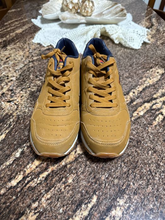 Sapatilhas Fila (43)