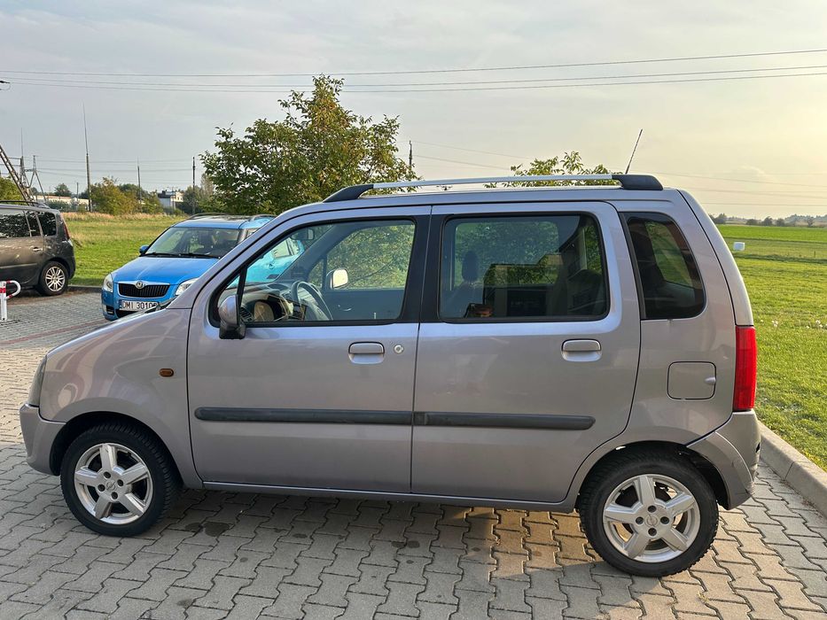 Samochód osobowy Opel Agila