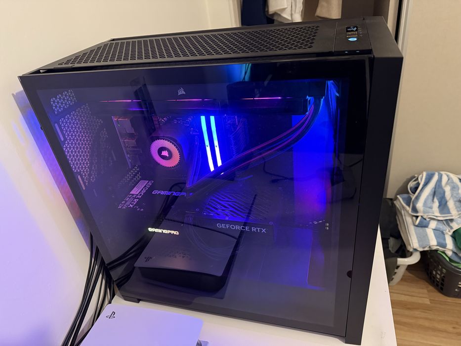 PC - AMD Ryzen 7 9800X3D / 32GB / 2TB SSD / RTX 5080