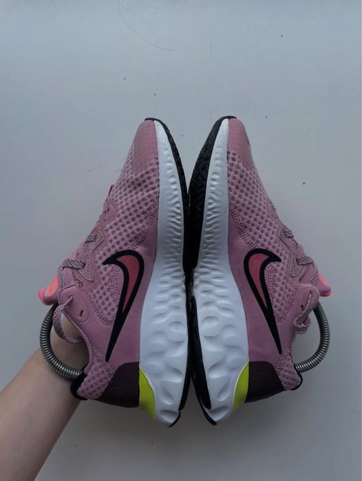 кросівки Nike Renew Run 2 Elemental Pink