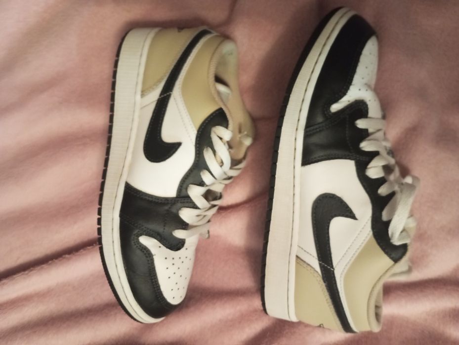 Nike Air Jordan .