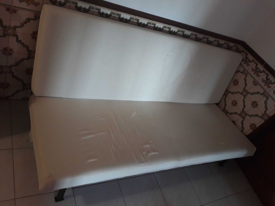 Sofá-cama 3 lugares