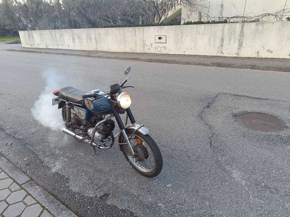 Motorizada Macal M70