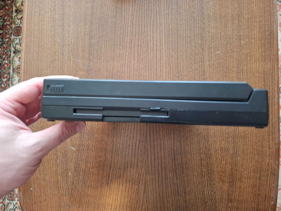 Dell Latitude 433C 486SX-25MHz RETRO Perełka kolekcjonerski stan BDB