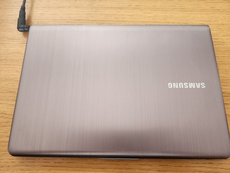Portatil Samsung NPS30U3C i5 3317U 8Gb 500Gb