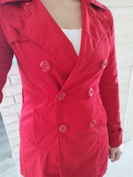 Śliczny płaszcz wiosenno-jesienny Terranova rozm S