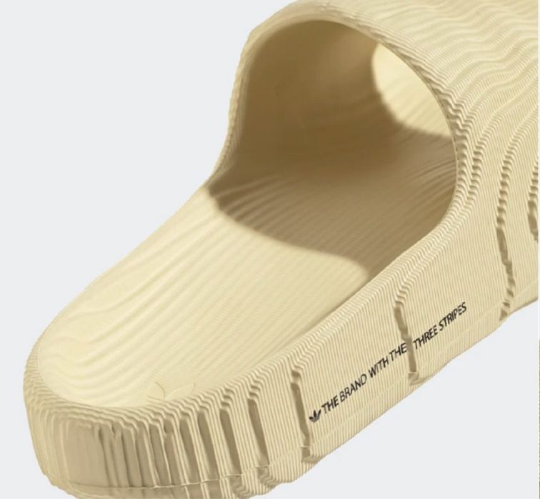 Тапки Adidas adilette бежеві: 717 грн. - Шльопанці Хмельницький на Olx