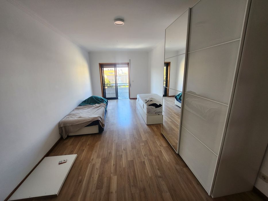 Quarto para arrendar