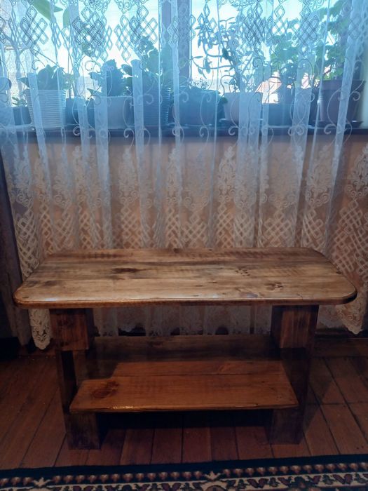 Журнальний столик -або під телевізор