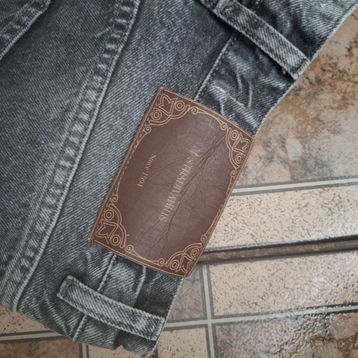 Jeansowe spodnie Baggy Stradivarius