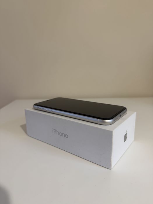 Sprzedam iPhone 11 64GB