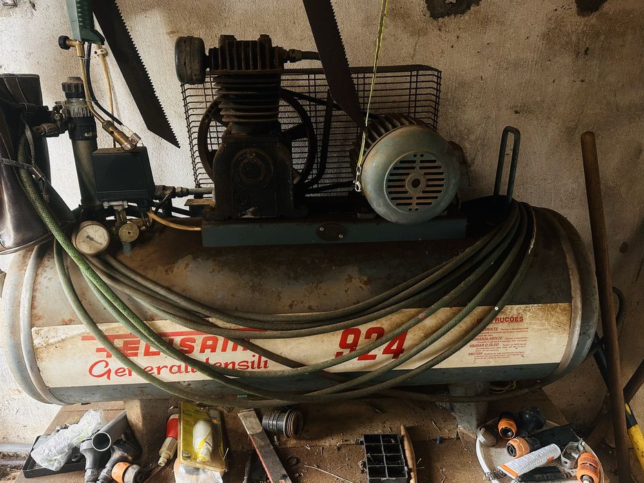 Compressor industrial Felisatti a funcionar