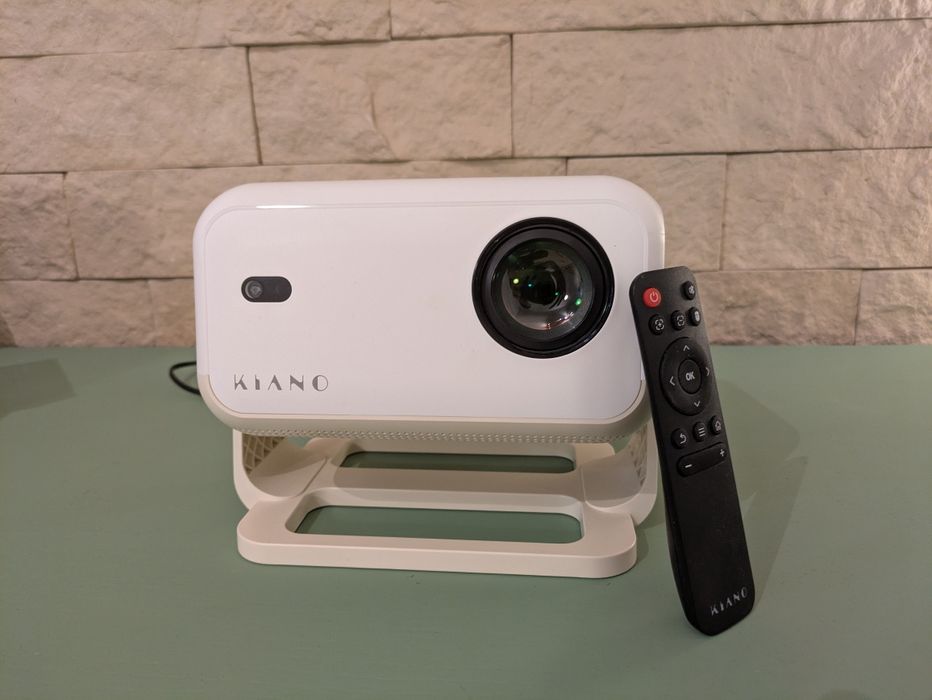 Projektor Kiano Chill Full HD 1080p, jak nowy, na gwarancji