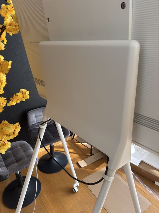 Tripé/Stand Movel Samsung 55 polegadas como NOVO