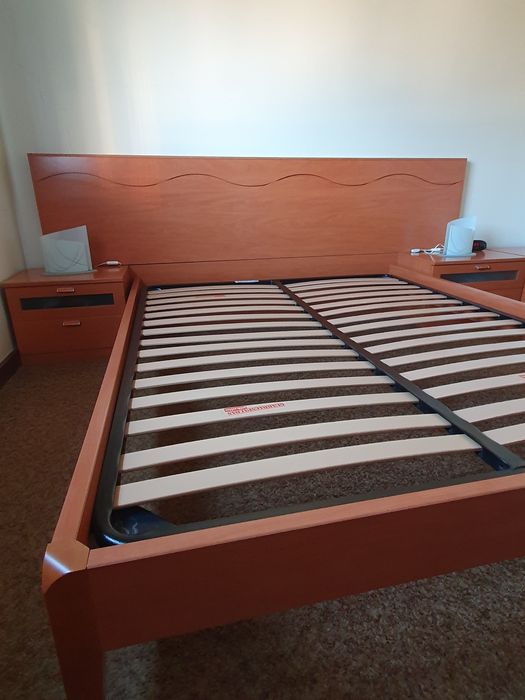 Conjunto cama de casal (160x200), colchão e mobília