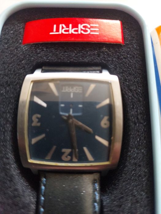 Продам  .. часи..