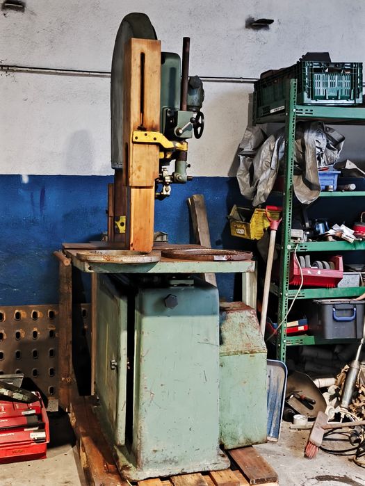 Piła przecinarka taśmowa do drewna i metalu