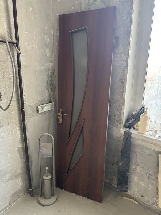 Продам міжкімнатні двері бу