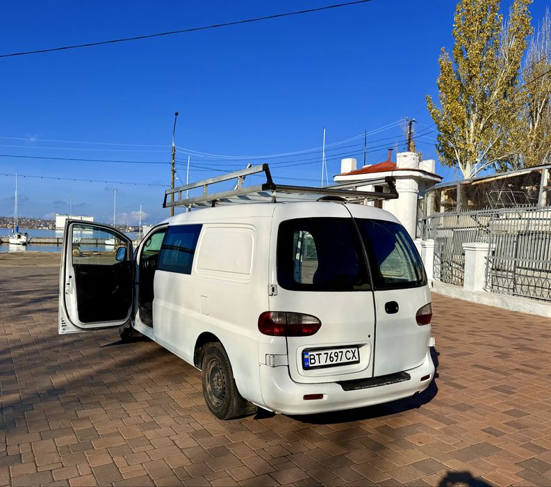 Hyundai H-200, 2001 р, 2,5 л дизель турбіна, Вантажо-пасажирський бус!