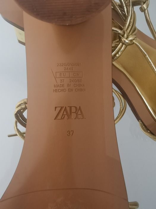 Sandálias Zara em excelente estado.