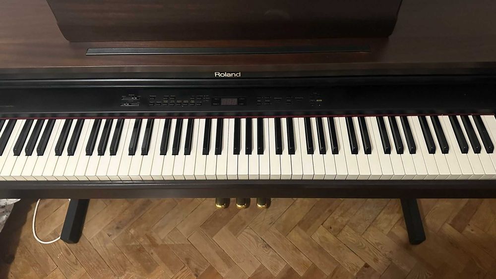 Vendo Piano Roland,em perfeito estado