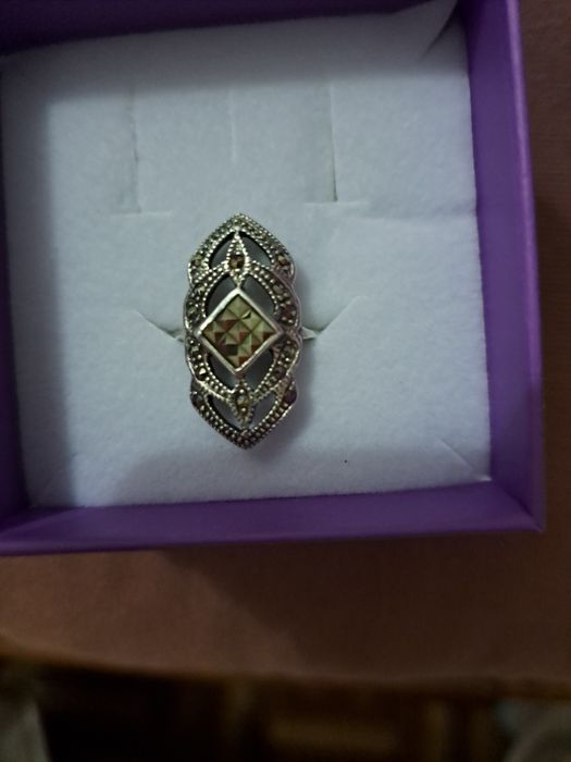 Anel em prata com marcassites