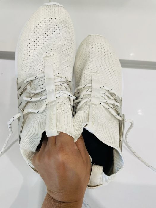 Продам кроссовки