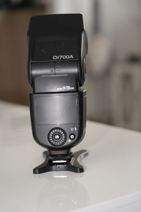 Lampa błyskowa Nissin Di700A Nikon