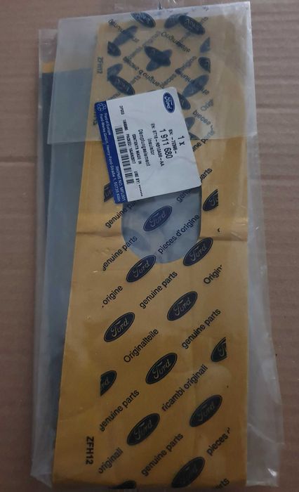 Zestaw z garażowej wyprzedaży – komplet jak na zdjęciu