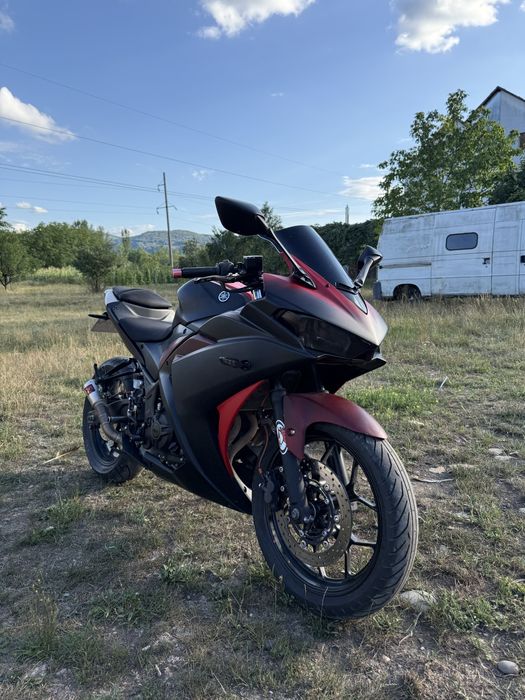 Yamaha YZF-R3 2015