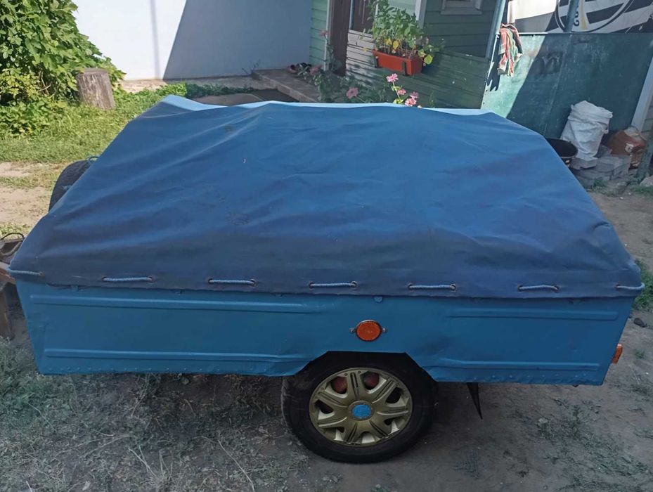 Легковий причіп в чудовому стані