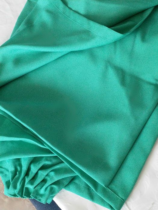 Zasłony zielone 2 sztuki na taśmie 145x252