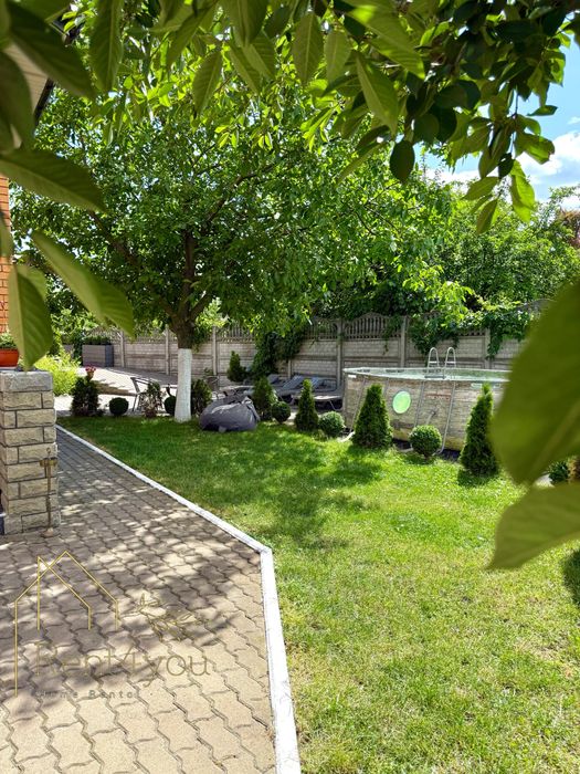 217 Будинок для свят та корпоративів