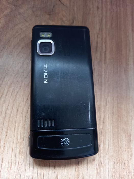Мобільний телефон Nokia 6500 Slide.