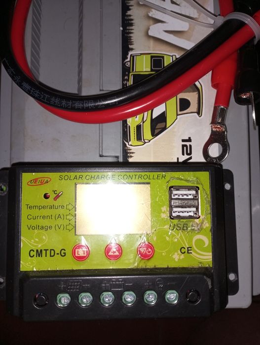 Bateria para célula + controlador (comando) painel solar    autocarava