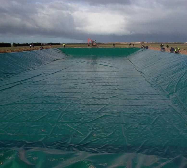 Пленка для пруда и водоема