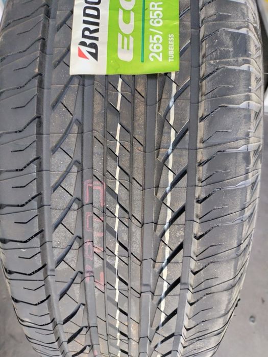Нова резина Bridgestone 265/65 r17