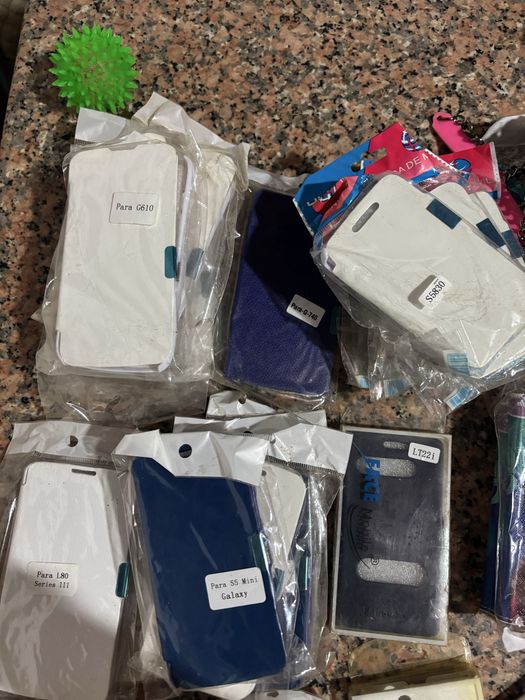 Lote de capinhas telefones antigos