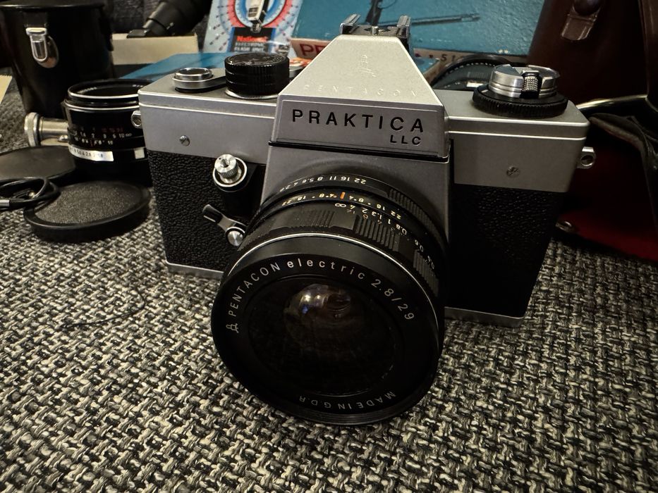 Zestaw fotograficzny PRAKTICA / PENTACON - zestaw kolekcjonerski 100%