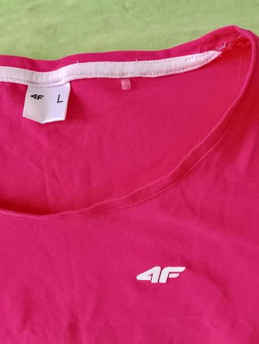 4F. Koszulka damska.