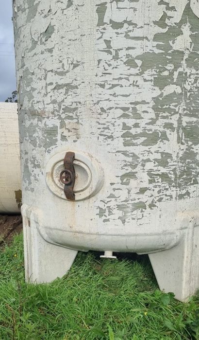 Depósitos em fibra de vidro