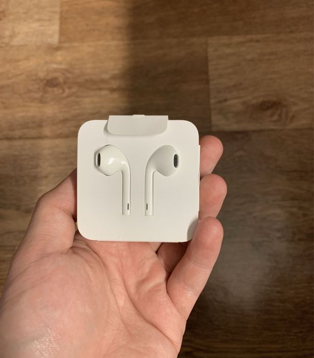 Наушники Apple Earpods with lightning