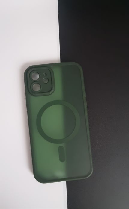Magnetyczne etui do iPhone 12 (6.1") – zielone