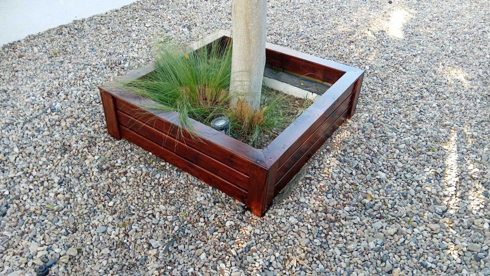 Big 1 Ton Vases-Boxes-Bespoke flower bed vases