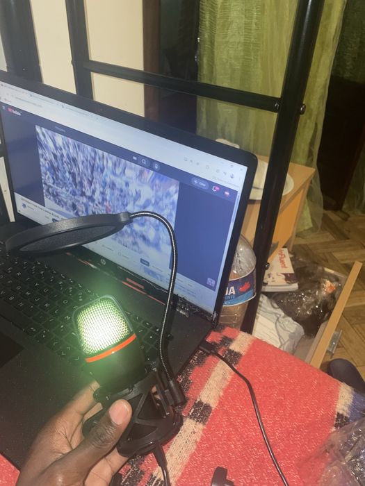 (Negociavel) Microfone profissional usb condense para pc e streaming, video games, youtube e podcast.