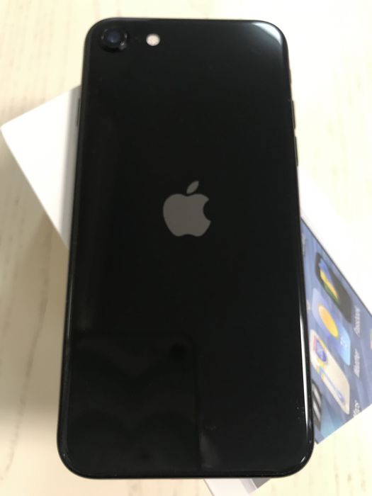 Телефон смартфон Apple IPhone SE 2020 64 gb Black.IOS 16.6.АКБ 92%