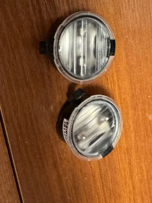 Лампы подсветки Ford AB3913731AA