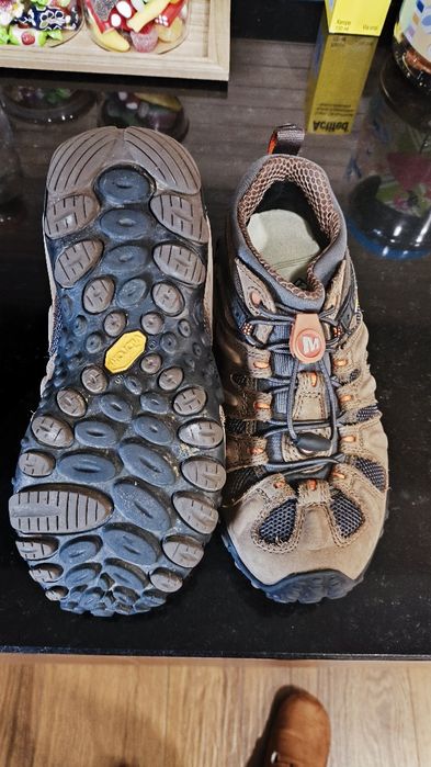 Tênis merrel chameleon