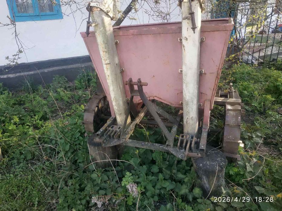 Трактор ЮМЗ 6,з навісним.