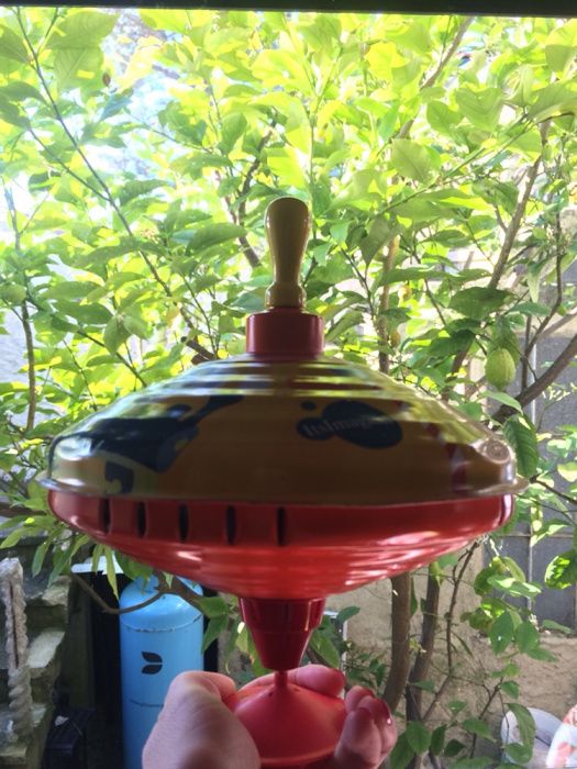 Pião de lata Imaginarium